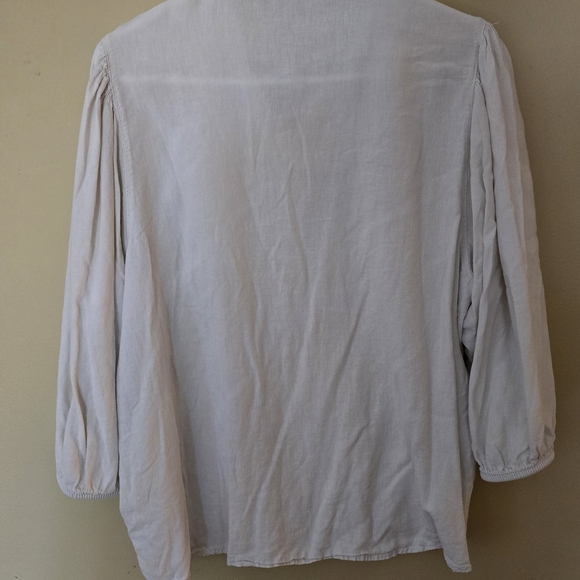 Neuflora Maywood Poet Sleeve Button-Up Top - Picture 4 of 4